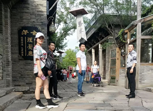 乾港集團商務部優(yōu)秀經(jīng)理人旅游活動 乾港集團商務部優(yōu)秀經(jīng)理人旅游活動